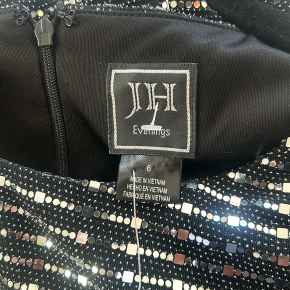 JH Evenings size 6. Black dress with silver sequins. - Picture 3 of 5